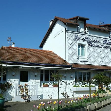 Hotel Restaurant Maison Blanche Rungis Buitenkant foto