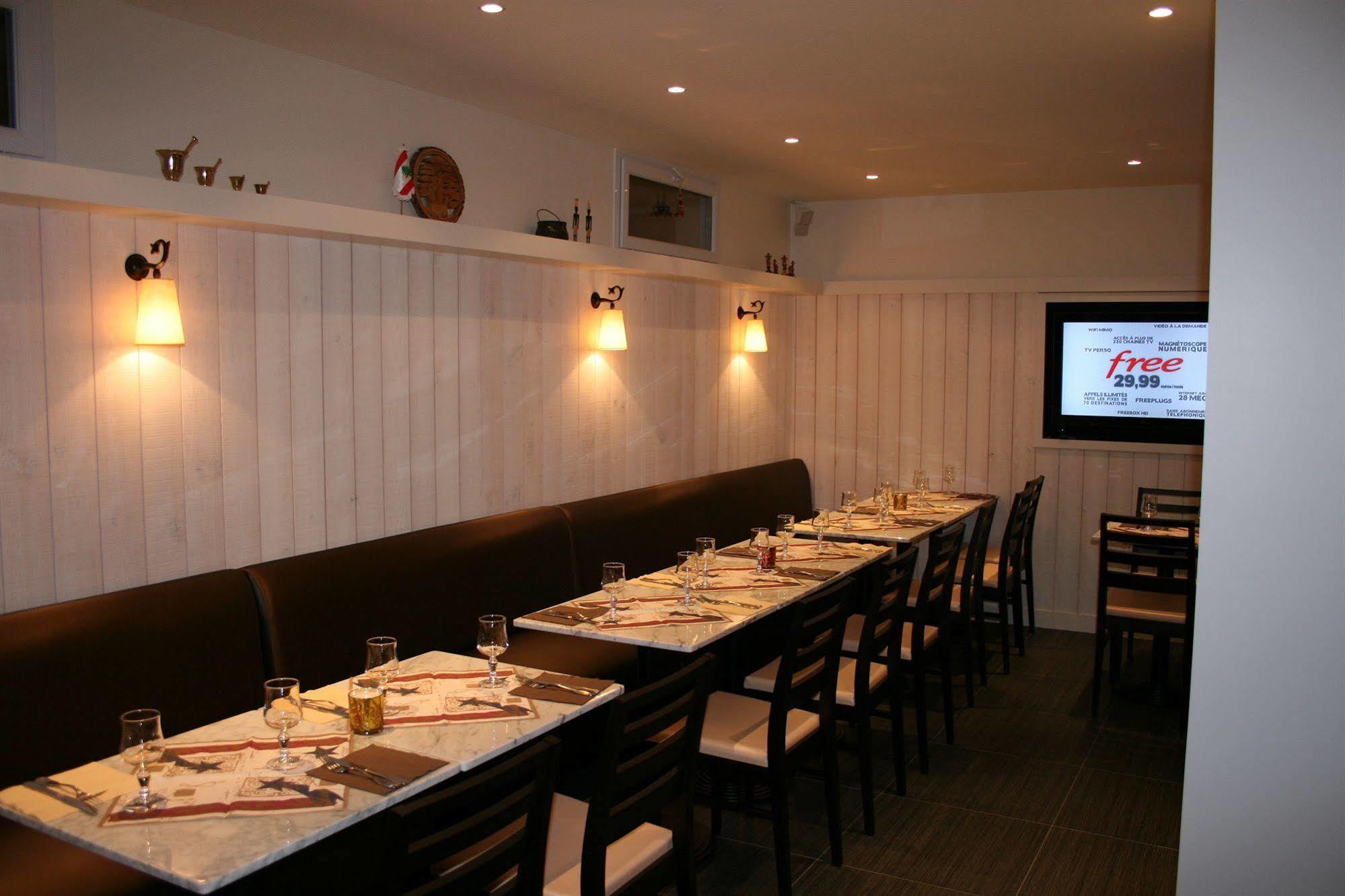 Hotel Restaurant Maison Blanche Rungis Buitenkant foto